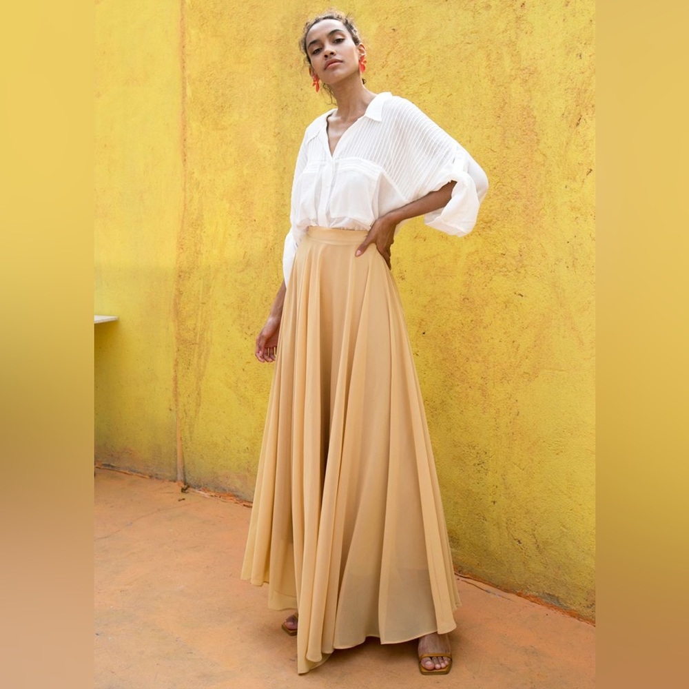 Chicwish timeless favorite chiffon maxi skirt. Size 2XL
